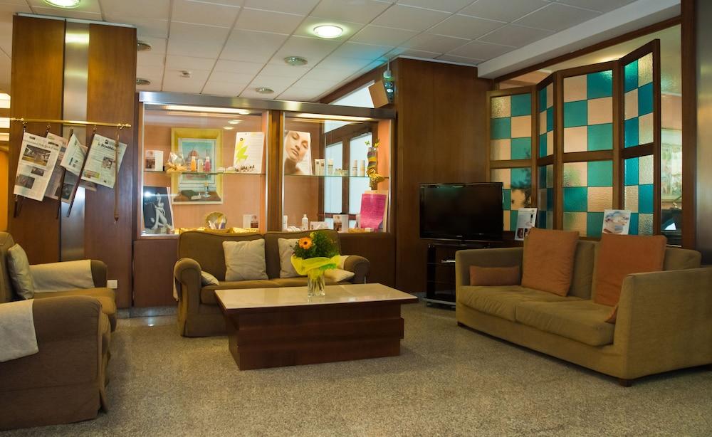 Hotel Raffaello 4*